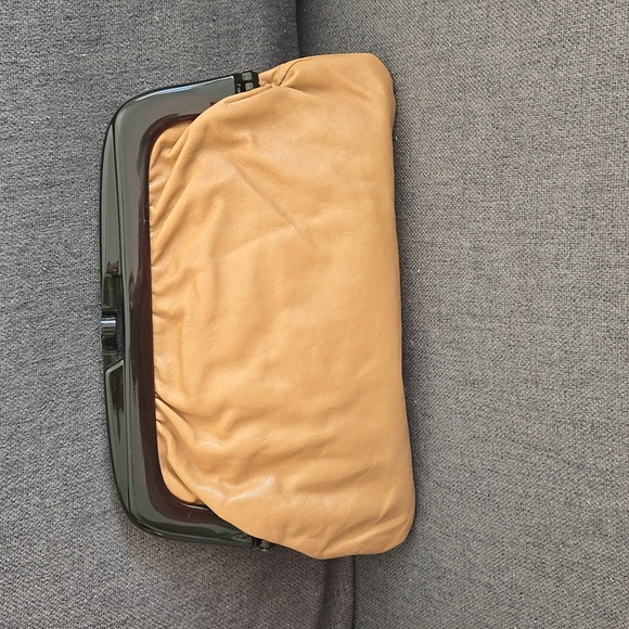 Vintage Tan Beige Leather Clutch w/ Dark Brown Acrylic Lucite Frame - Picture 1 of 7